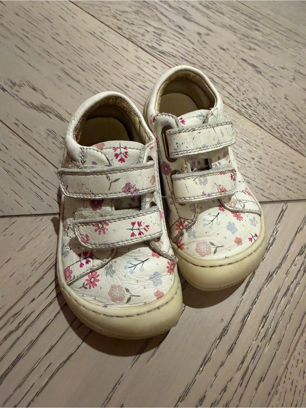 Naturino Kids Floral Velcro Sneakers - White/Pink
